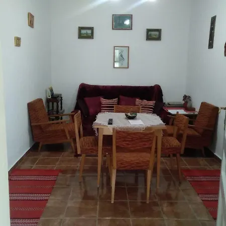 Kucko Vendeghaz Konukevi *
